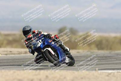 media/Dec-07-2025-CVMA (Sun) [[3e7d2de5dc]]/Race 8-Middleweight Shootout/